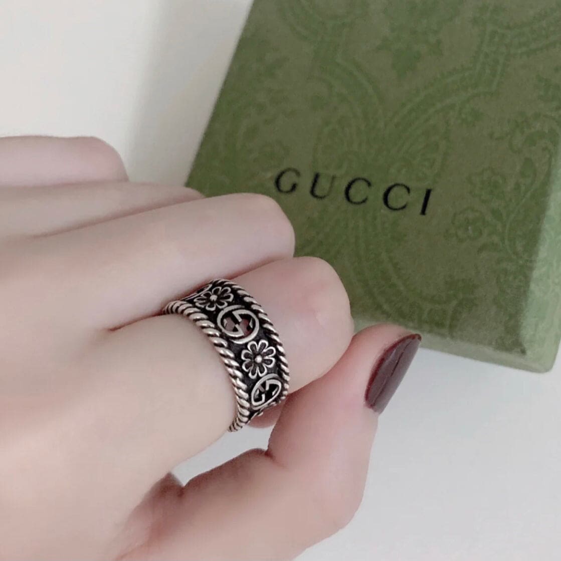 Double Gucci Aged Sterling Silver Interlocking Gucci Flower Ring