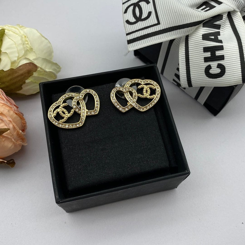 18K  Chanel Heart Diamonds Earrings