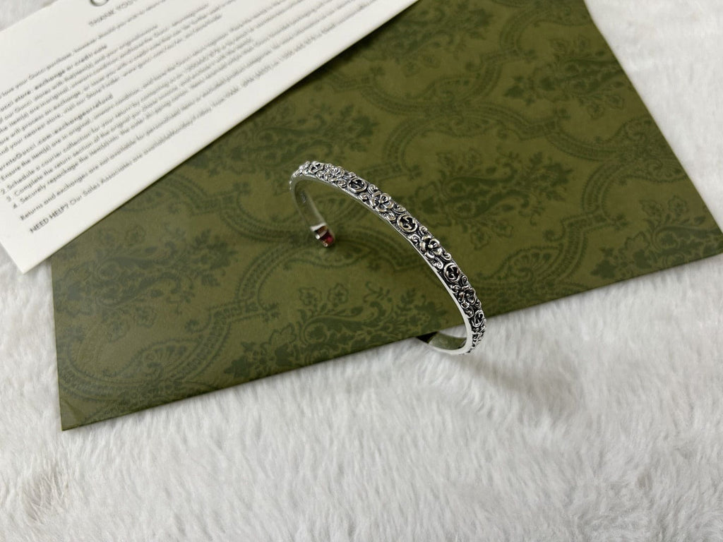 Double Gucci Interlocking Gucci Cuff With Flowers Bracelet