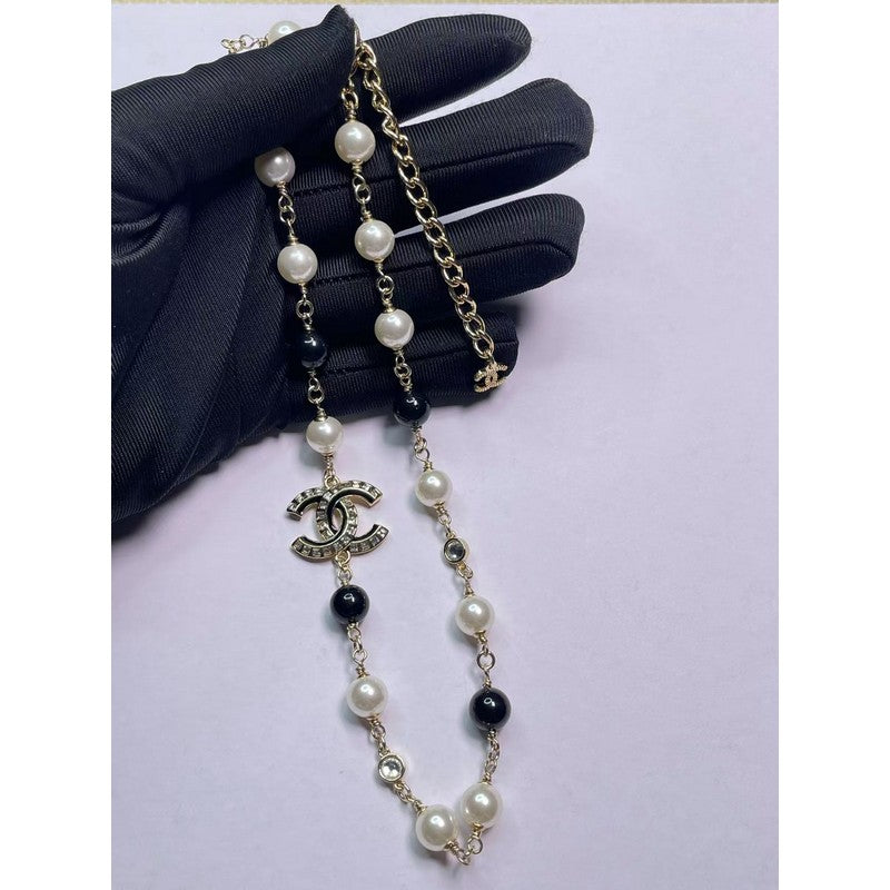 18K  Chanel Black & White Pearls Necklace