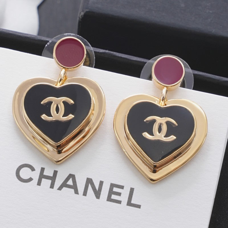 18K  Chanel Black & Red Heart Gold Earrings