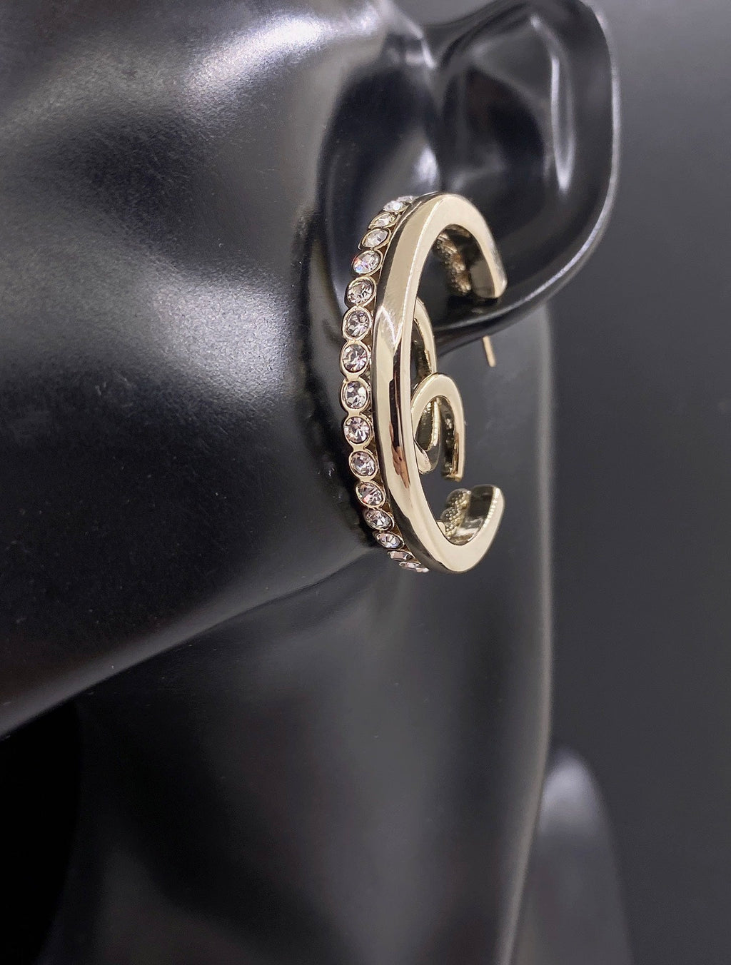 18K  Chanel Circle Crystals Earrings