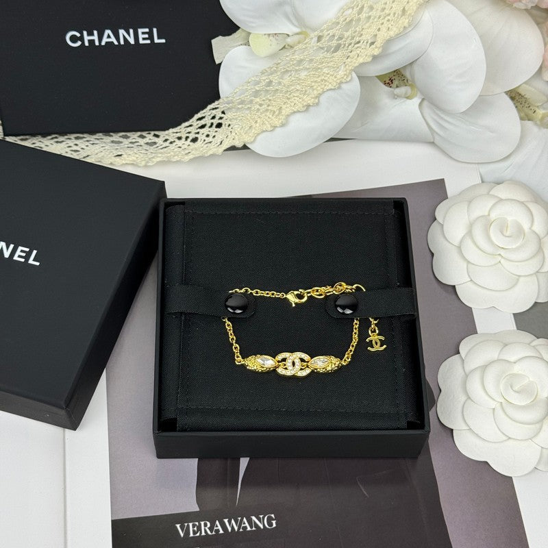 18K  Chanel 26C Diamond Gold Bracelet