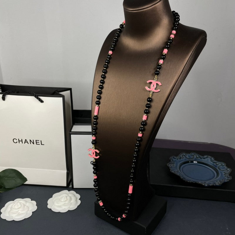 18K  Chanel 24B Black Pearls Necklace