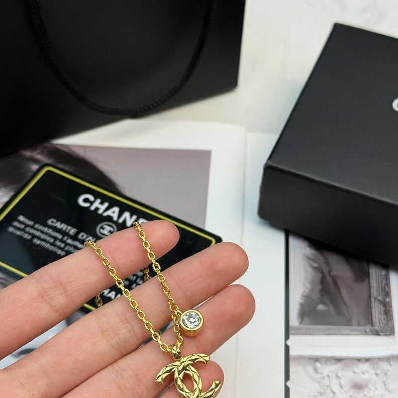 18K  Chanel 26P Diamond Gold Necklace