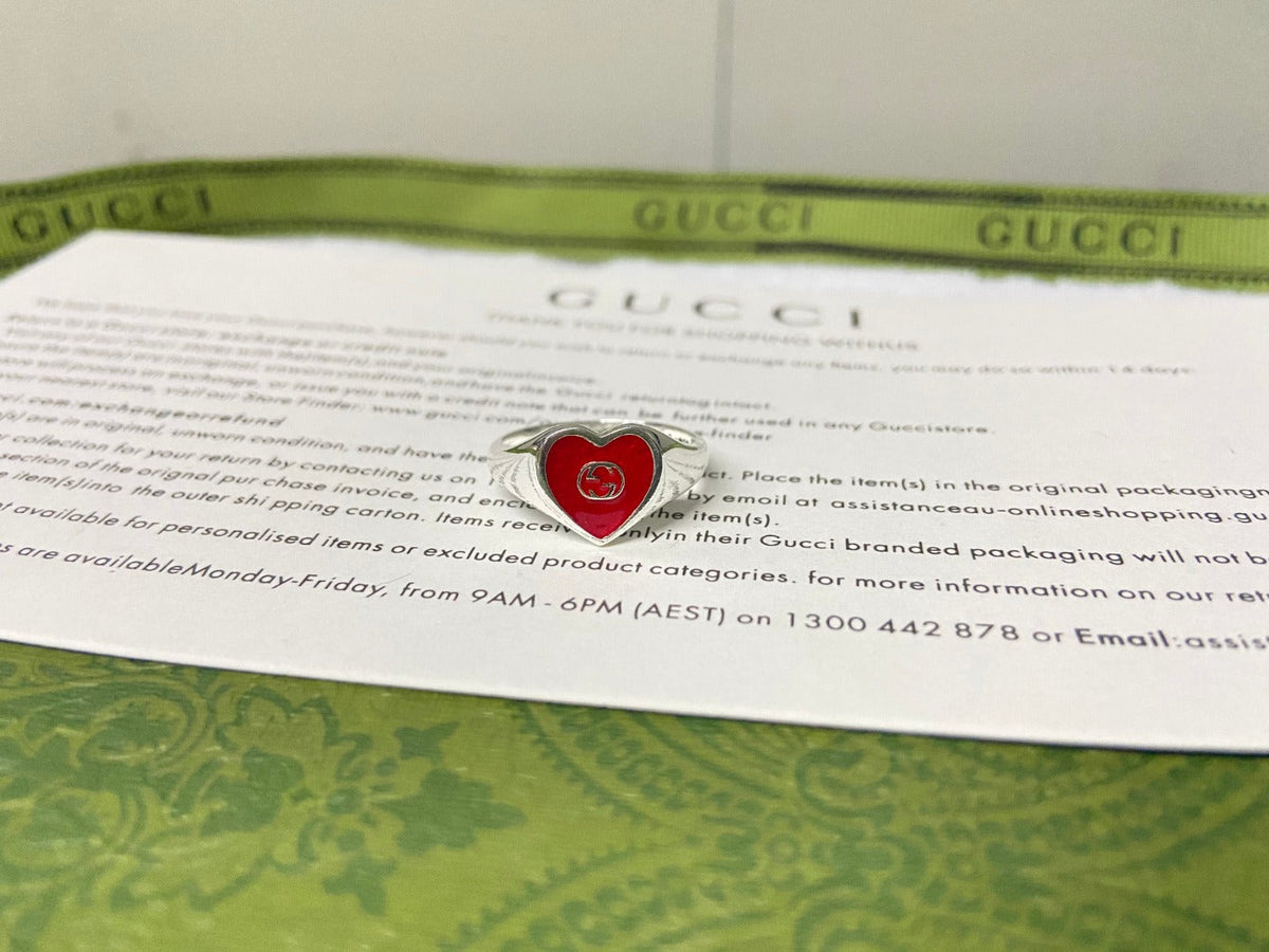 Double Gucci Interlocking Gucci Red Enamel Heart Ring