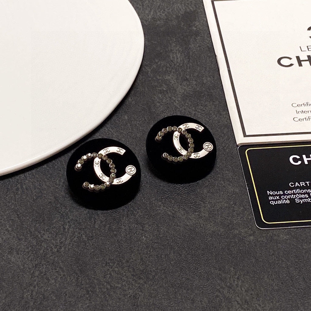 18K  Chanel Black Resin Circle Earrings