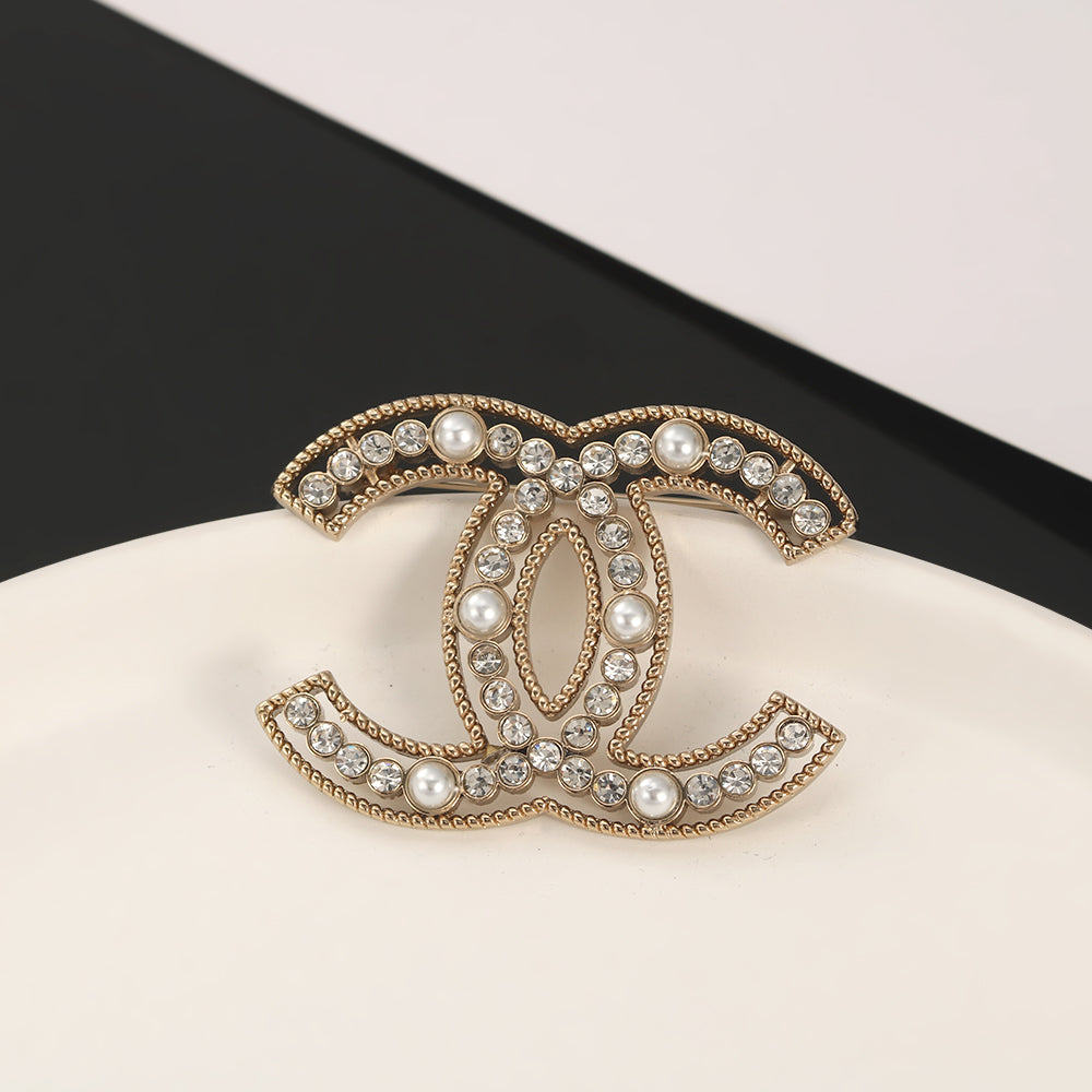 18K  Chanel Pearls Brooch