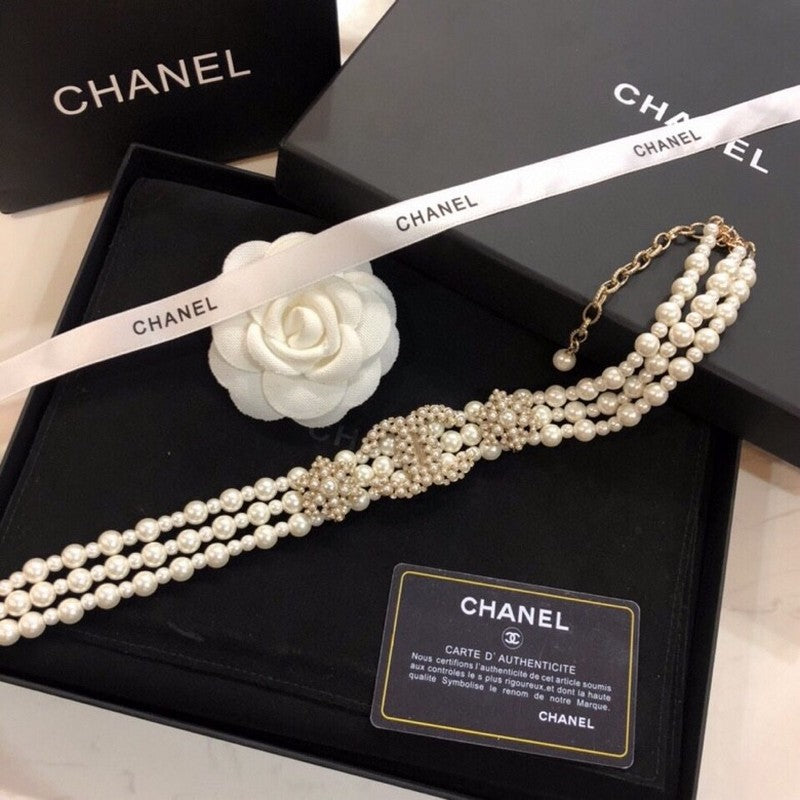 18K  Chanel Pearl Choker Necklace