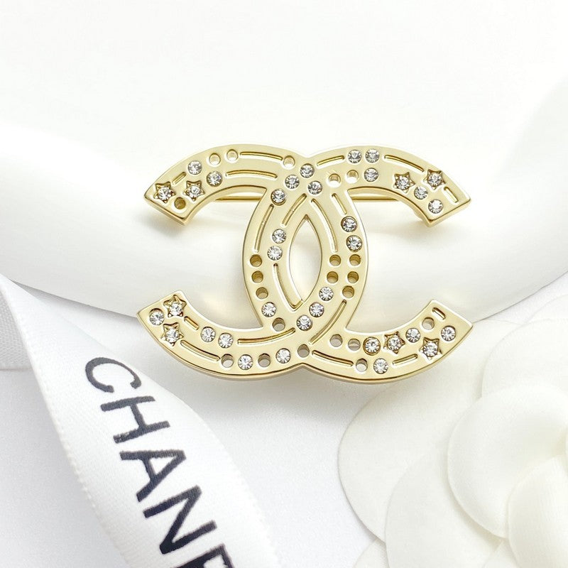 18K  Chanel 24A Diamond Gold Brooch