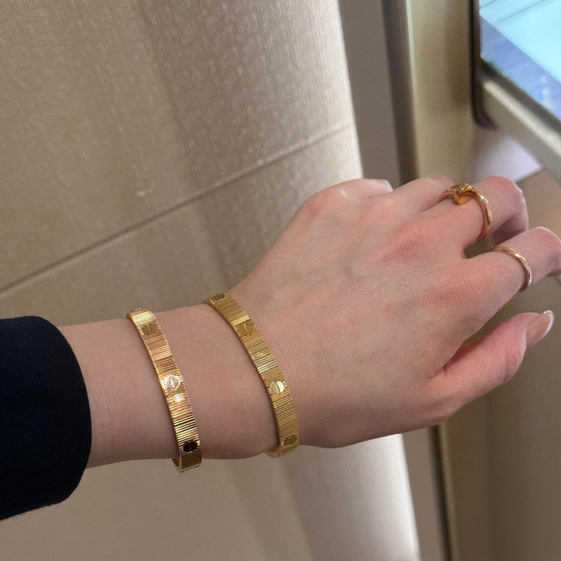 18K Love Unlimited Bracelet