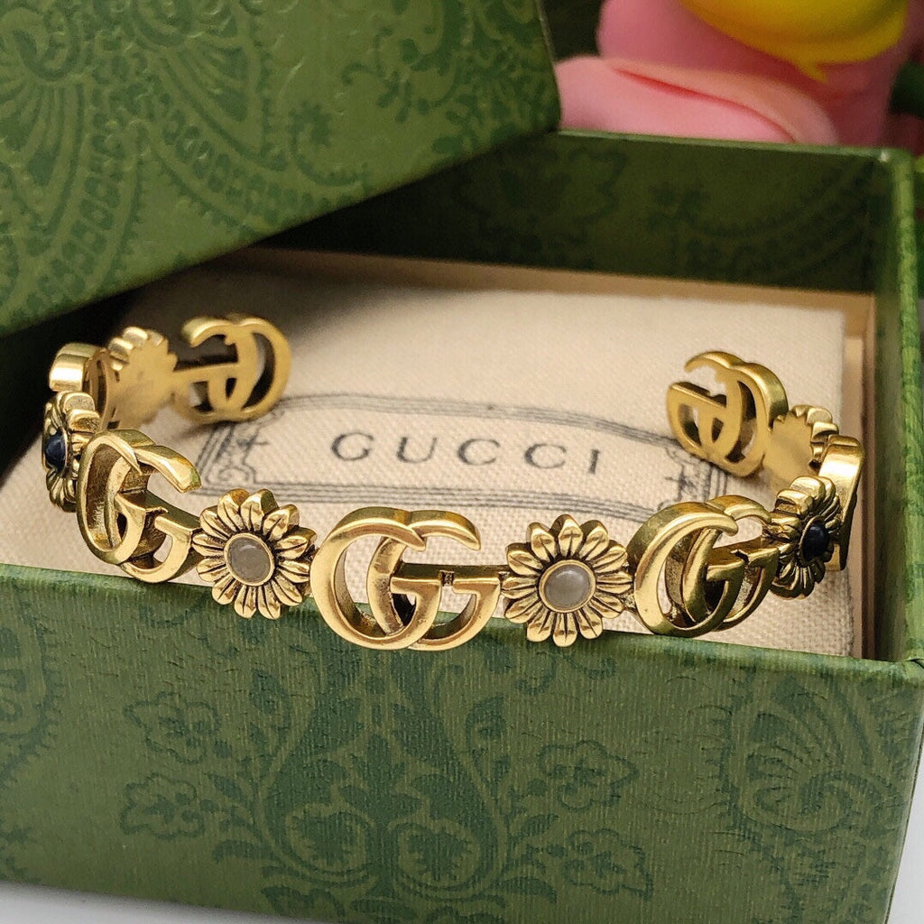 18K Double Gucci Flowers Open Cuff Bracelet