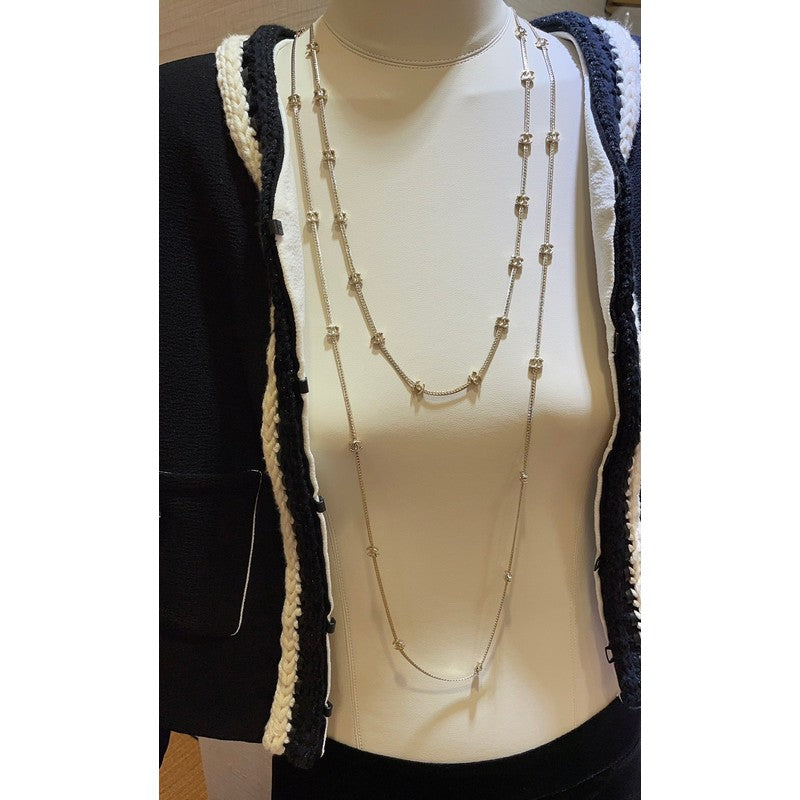 18K  Chanel 24B Flowers Long Necklace