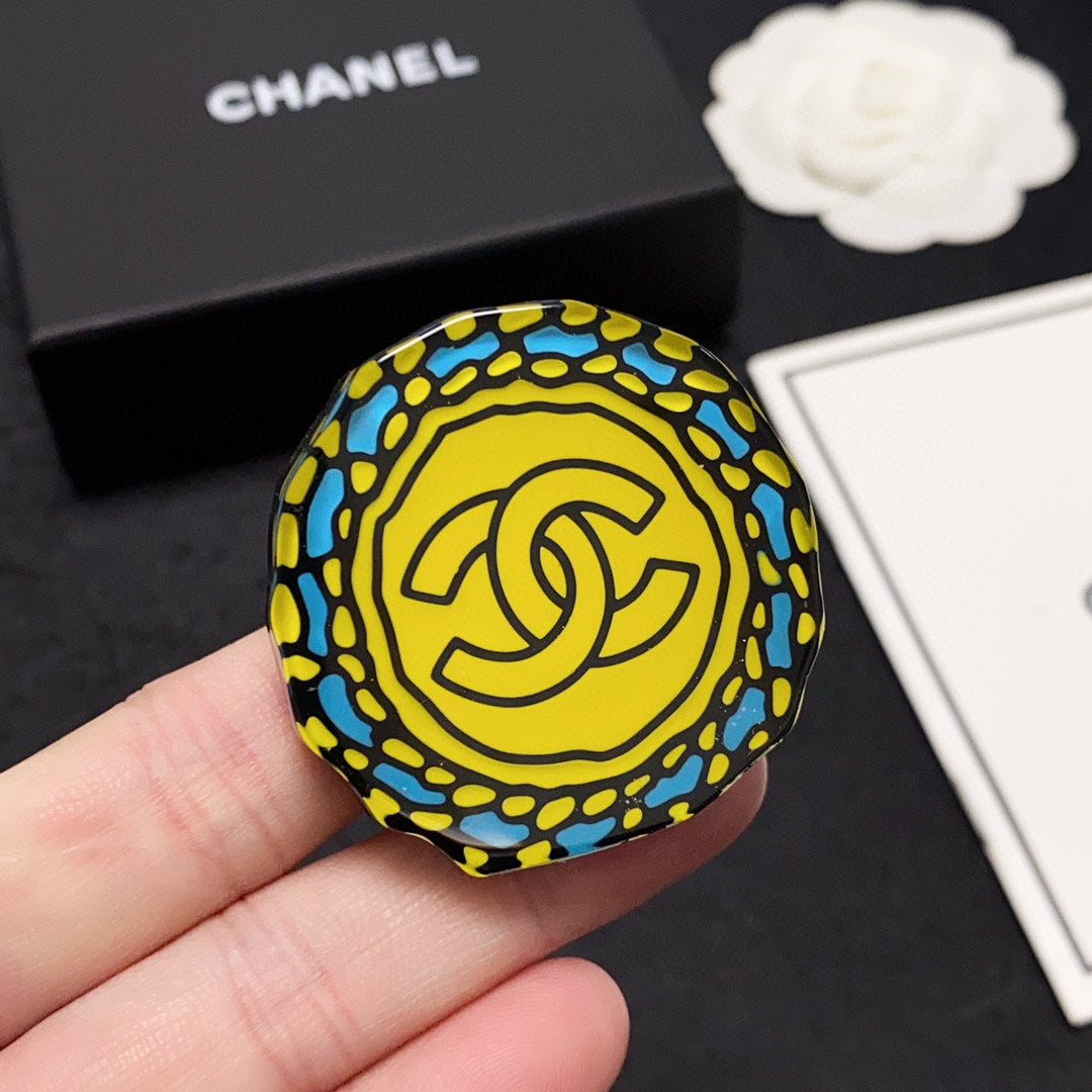 18K  Chanel Color Brooch