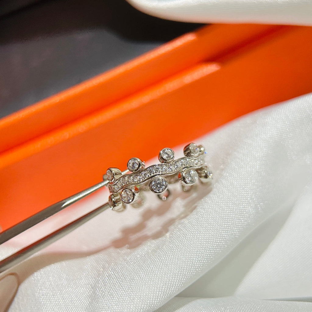 18K Vine Flower Dewdrops Diamond Hermes Ring